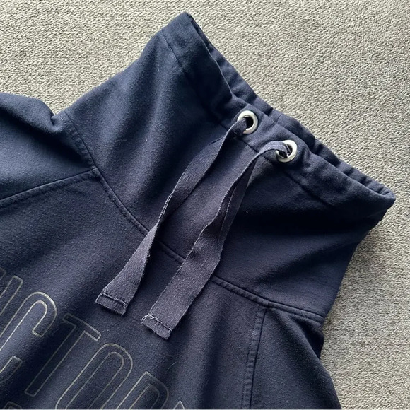 Victoria’s Secret Pullover Logo Sweater Medium - Picture 2 of 4